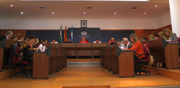 El Pleno aprueba la bajada de varios impuestos y tasas municipales
