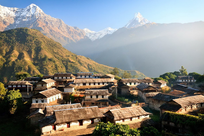 Guardias Civiles, de la AGCS viajan hasta Nepal para colaborar con la población de ese País y ayudar en su reconstrucción