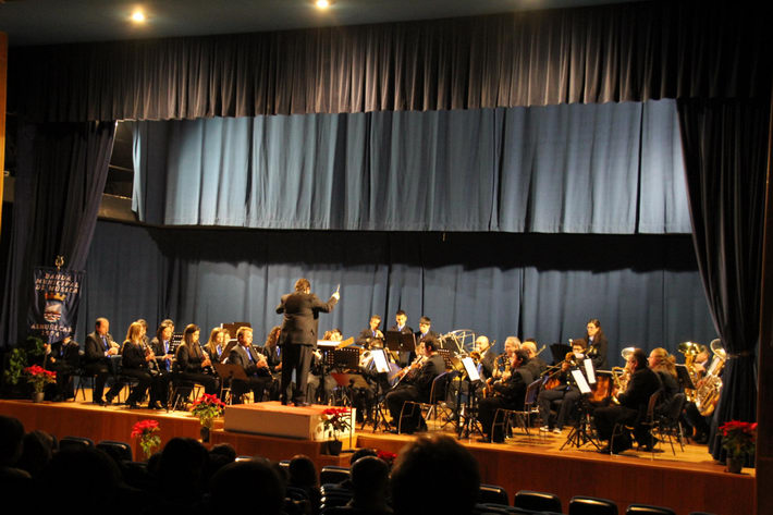 La Banda Municipal de Música de Almuñécar celebra Santa Cecilia con un concierto en la Casa de la Cultura.
