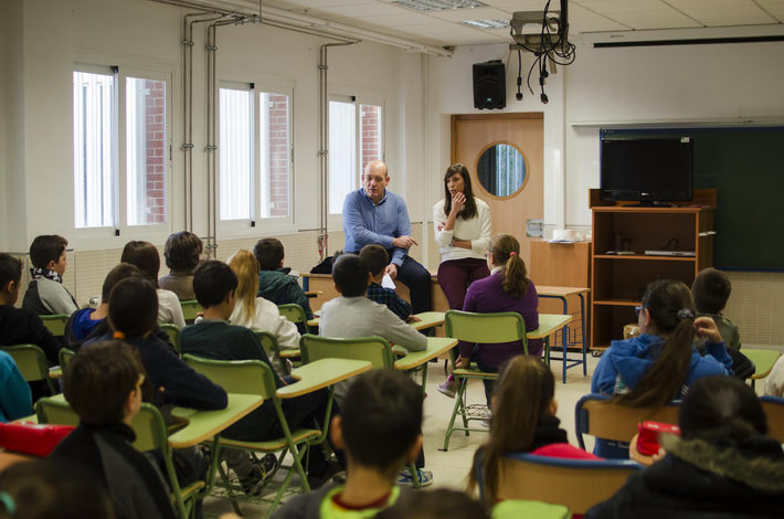 El alumnado de Armilla conoce la Constitucin espaola