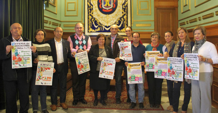 Motril celebra la X Feria de Asociaciones y ONG