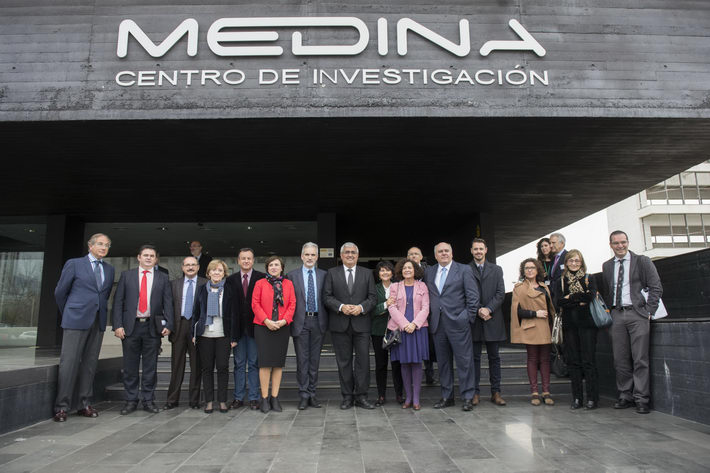 Aquilino Alonso ensalza el trabajo conjunto del sistema sanitario p�blico, el mundo acad�mico y las empresas especializadas para investigar frente al c�ncer