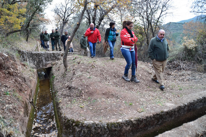 La Junta invierte 300.000 euros en rehabilitar la Acequia de Fardes en el Parque Natural de la Sierra de Hu�tor
