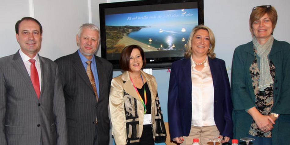 Los andalucistas preguntan al gobierno del PP por el proyecto del Hotel de 7 estrellas “Bahía Fenicia” y por el de 5 estrellas del Cercado de la Santa Cruz”. 