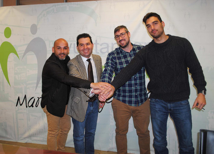 El Ayuntamiento de Maracena apuesta por el deporte y la vida sana con la firma de dos convenios para desarrollar el baloncesto y taich� en la ciudad
