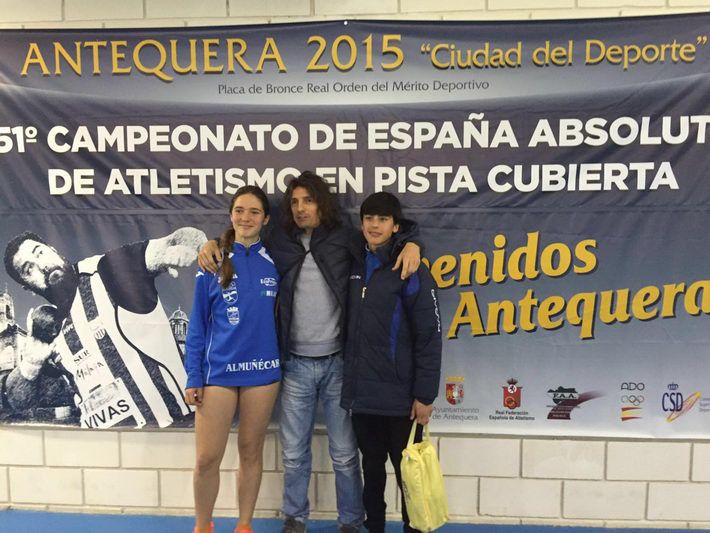 Los atletas sexitanos Bellicourt y Bruz�n cumplieron en el Campeonato de Andaluc�a Cadete.