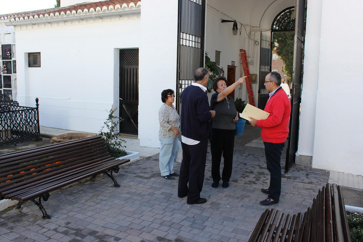 La concejalía de Salud y Consumo recuerda a los usuarios del Cementerio Municipal que aún pueden solicitar la bonificación por el reagrupamiento de restos de sus familiares
