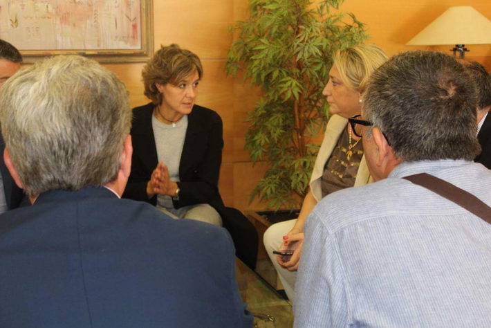 La Alcaldesa de Almuñécar dice a los agricultores: 