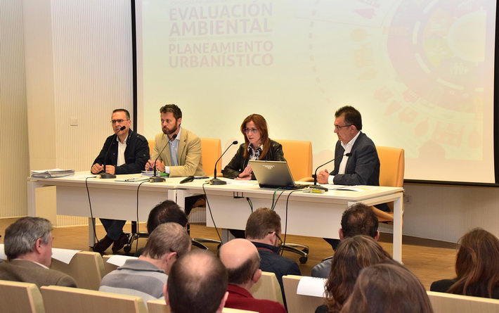 La Evaluaci�n Ambiental y Planeamiento Urban�stico, a debate.