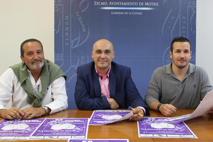 El ‘V Taller Fotográfico’ de AFOCOST y la concejalía de Servicios Sociales acerca la fotografía a personas con diversidad funcional de Motril