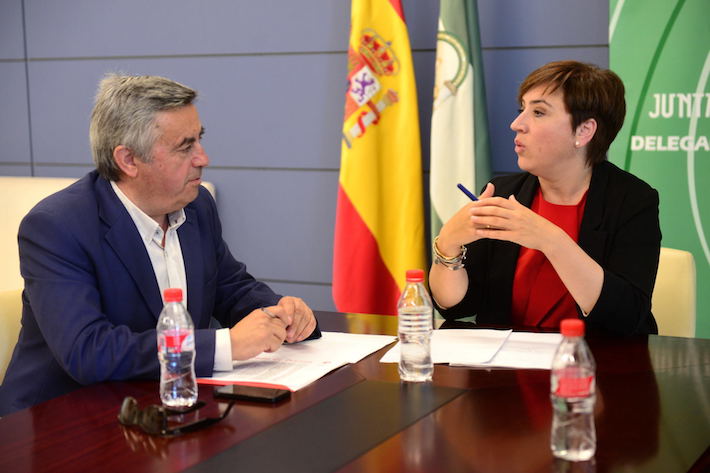 El nuevo Secretario General de UGT Granada y la Delegada de Gobierno Andaluz analizan la situación sociolaboral de la provincia 