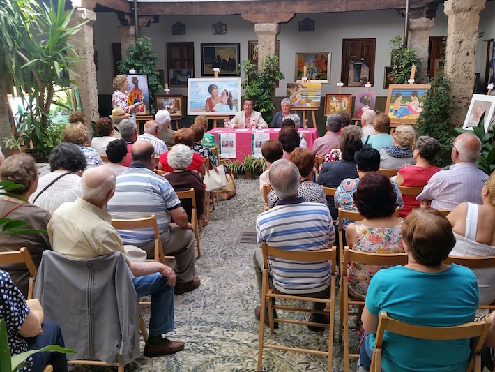 La Corrala de Santiago acoge más de setenta obras realizadas por usuarios de centros de mayores de la provincia 
