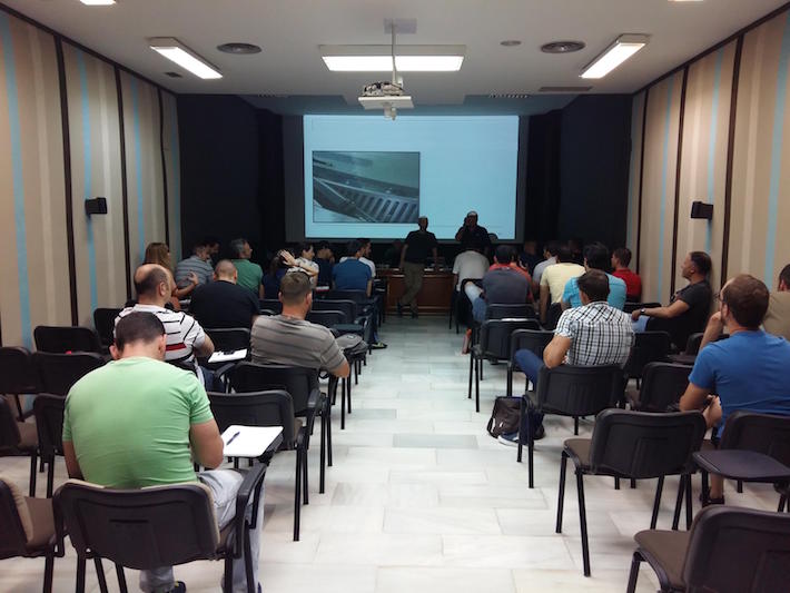 La Polic�a Local de  Almu��car se forma en documentaci�n de veh�culos extranjeros y su tr�fico il�cito
 