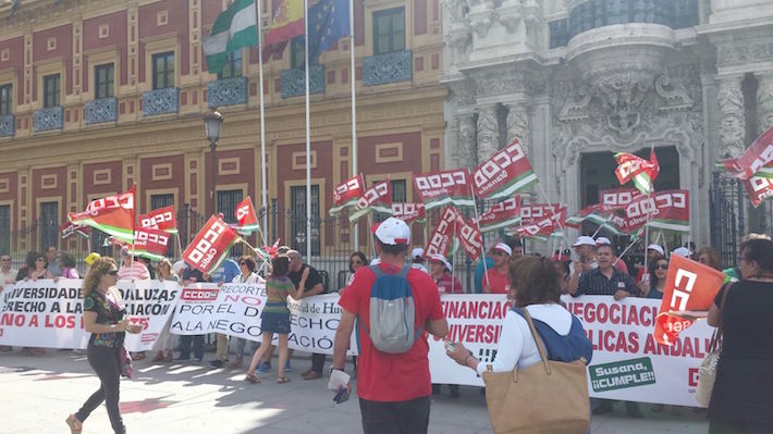 CCOO, junto al personal de las universidades públicas andaluzas reclama la negociación del sistema de financiación de universidades públicas 

