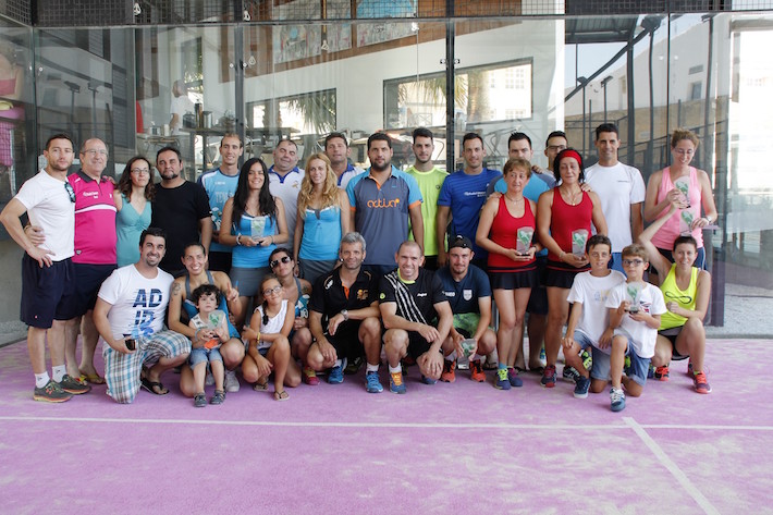 Las parejas Garc�a-Prieto y Natalia-Rosal�a ganadores del m�ster I Circuito de P�del �Padel House Motril�