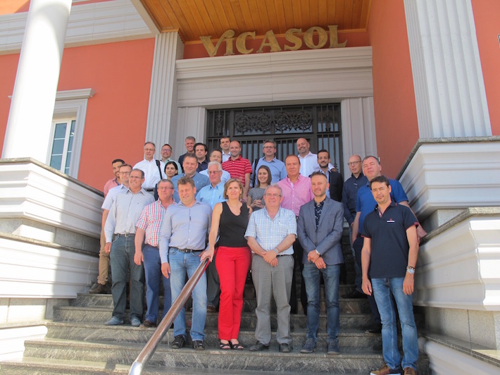 La consejera delegada de Extenda y el delegado de Economa visitan la cooperativa Vicasol, firma de referencia en el sector por su calidad y apuesta por la internacionalizacin