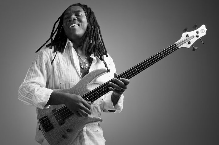 Richard Bona & Mandekan Cubano acta esta noche en Almucar  con todo el aforo vendido 