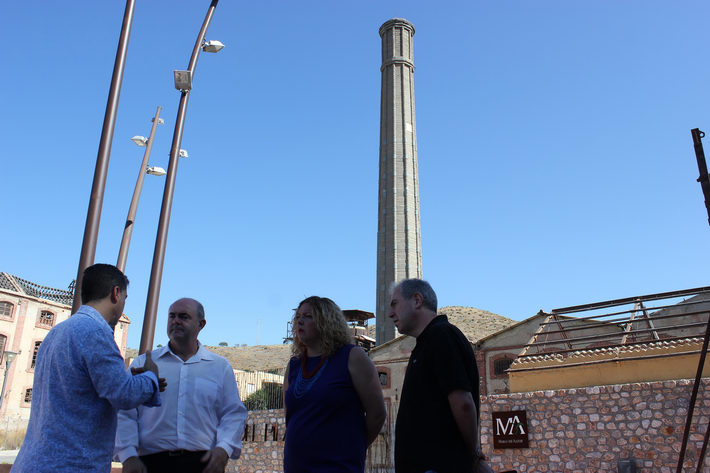 La Junta transfiere al Ayuntamiento 140.824 euros para las obras de reparación de la chimenea de la Fábrica del Pilar