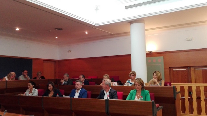 Aprobadas las mociones del PP para el arreglo del barrio de los Telares y la rebaja en la tasa de la legalizacin de los cortijos