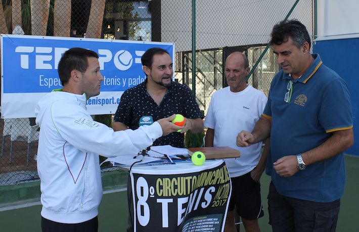 Los mejores tenistas de la Costa llenarán las pistas motrileñas para disputar el ‘VIII Circuito Municipal de Tenis’