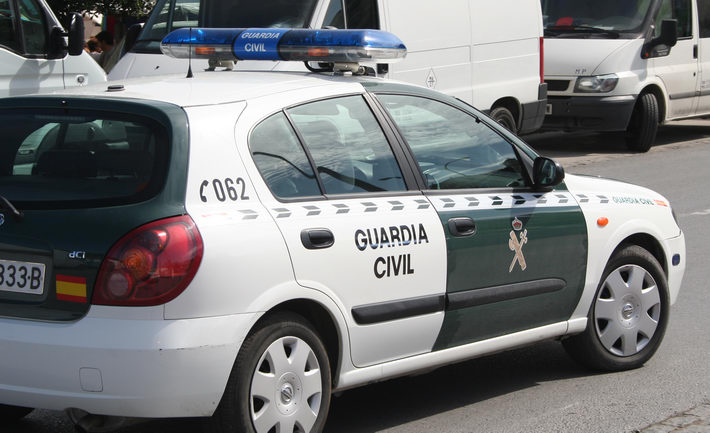 La Guardia Civil investiga al cuidador de unos ancianos por hurtarles dinero y joyas