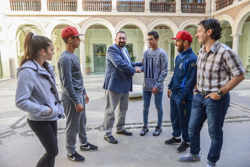 El programa 'Atrevi2' evita el abandono escolar de padres jvenes en riesgo de exclusin social
