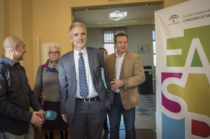 Casi 300 profesionales trabajan en la Red de Vigilancia Epidemiológica de Andalucía 
