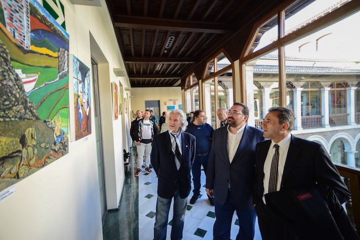 Educacin acoge una exposicin de pintura con obras de los reclusos del Centro Penitenciario de Albolote