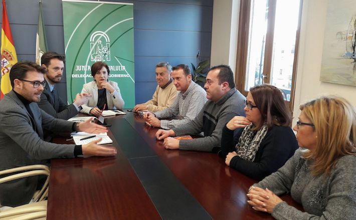 UGT  informa a la Junta de Andaluc�a el conflicto laboral de los 15.000 trabajadores de la Hosteler�a en Granada