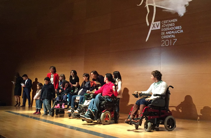 El 'Certamen de Jvenes Diseadores de Andaluca Oriental culmina con un desfile de modelos con discapacidad en Granada