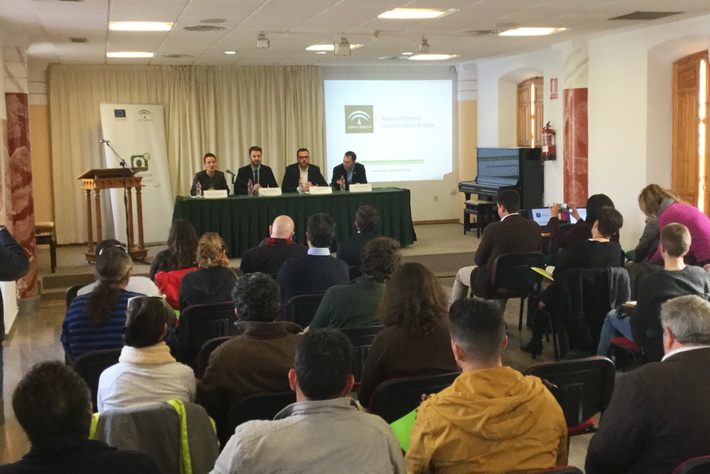 La Junta desarrolla una jornada en Fuente Vaqueros para impulsar la comercialización del sector agroalimentario