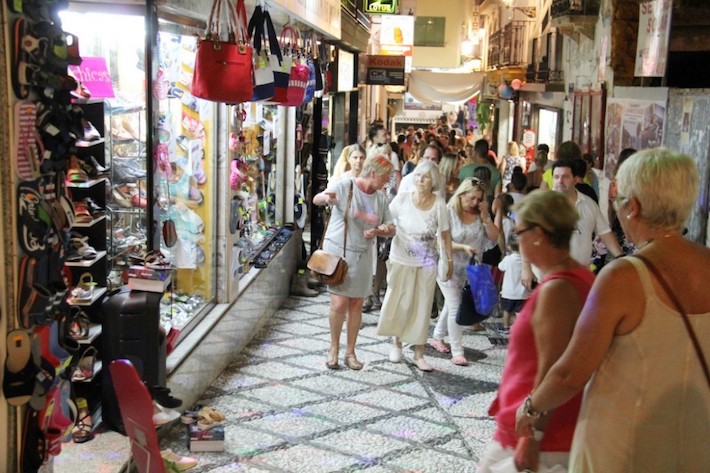 Las Cámaras de Comercio de Granada y Motril informaran  al comercio sexitano sobre los servicios y programas que ofrecen