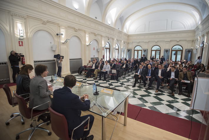 La Junta hace partcipes a agentes econmicos y sociales en el diseo de un nuevo modelo de urbanismo 