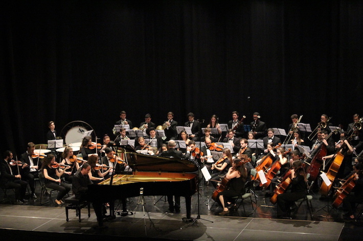 Gran concierto de la Joven Orquesta del Sur del Espaa (JOSE) y el pianista Alejandro Algarra  en Almucar