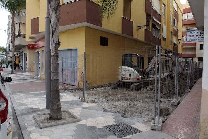 Almucar invierte 23.000 euros en mejorar la calle Huelva