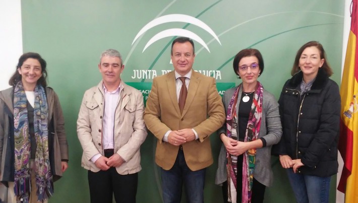 La Junta de Andalucía inicia una campaña para promover el acogimiento en familia de niñas y niños que no pueden ser atendidos por las suyas