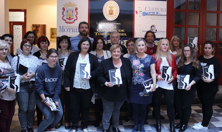 Se presenta la ‘Agenda Igualdad y Corresponsabilidad 2017. Manos que inspiran, mujeres que crean’, un homenaje a las artesanas de Carquifa