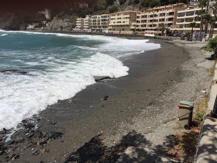 Los andalucistas piden una escollera para la playa de Cotobro. 