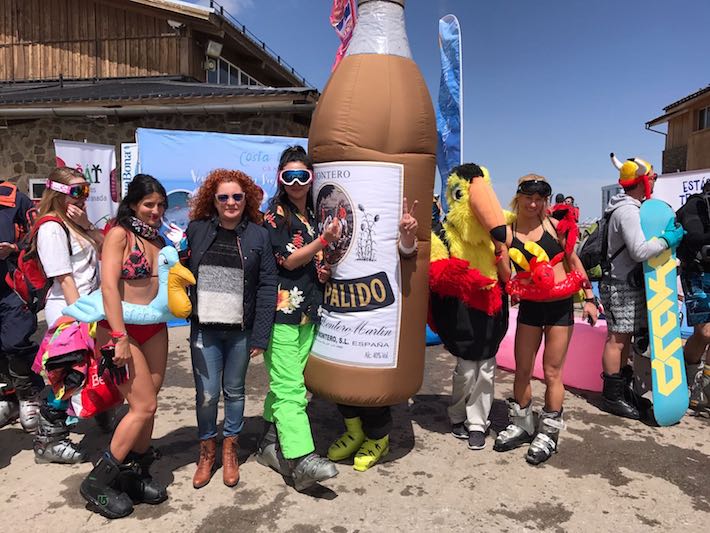 La Costa Tropical se promociona en la tradicional �Bajada en Ba�ador� de Sierra Nevada
