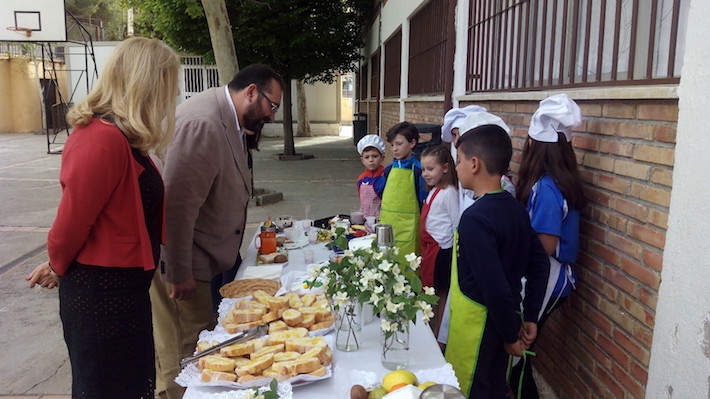 Expertos en gastronomía enseñan a escolares los secretos de la alimentación saludable