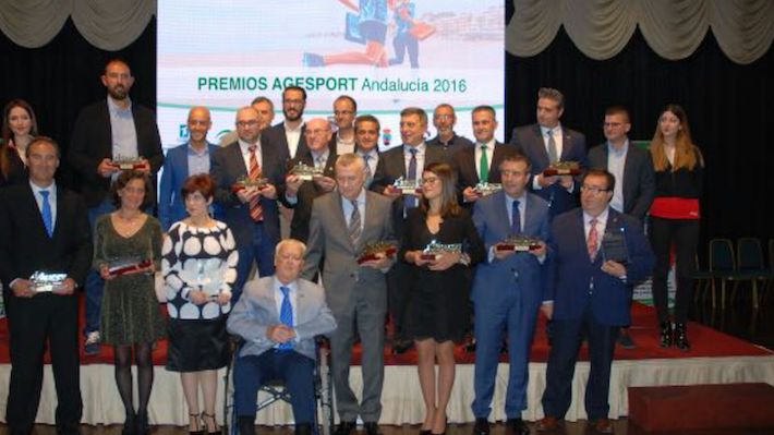 AGESPORT entrega al Ayuntamiento de Ogjares el premio a la mejor entidad local de Andaluca de entre 7.500 y 15.000 habitantes