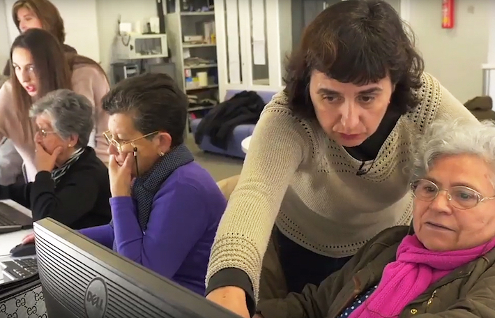 Guadalinfo llama al empoderamiento digital en el #diadeinternet y programa más de 30 actividades en sus centros de Granada