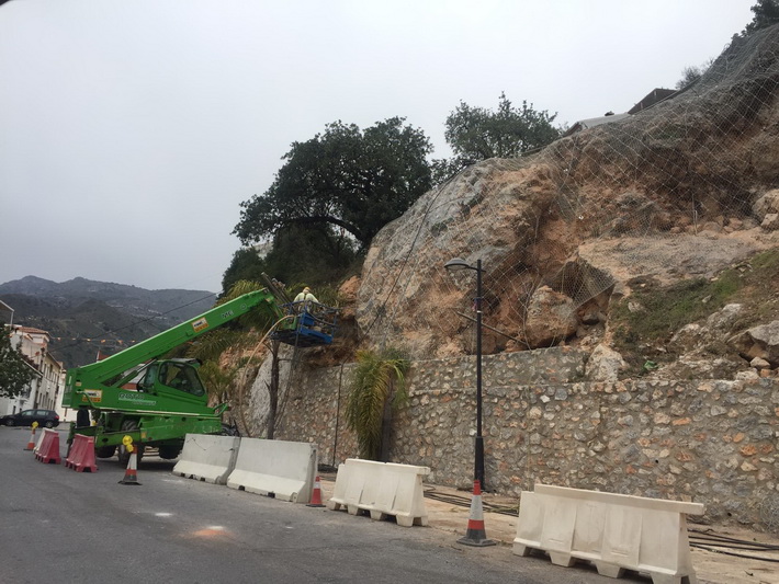 Finalizan en junio las obras de emergencia para garantizar la seguridad en la travesa de Otvar 