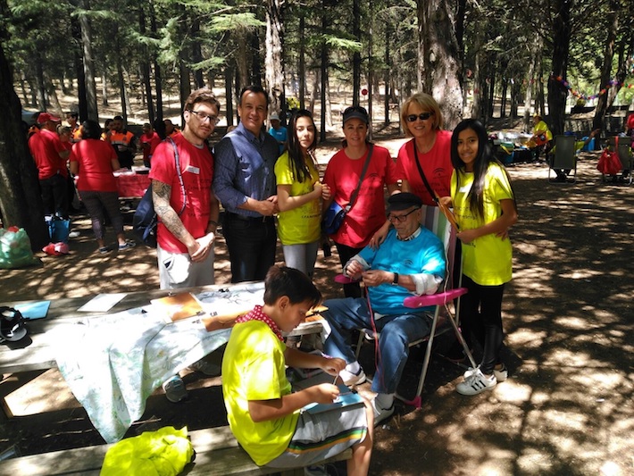 M�s de 200 personas mayores del CPA Zaid�n celebran el VI encuentro intergeneracional junto a estudiantes del IES Zaid�n-Vergeles