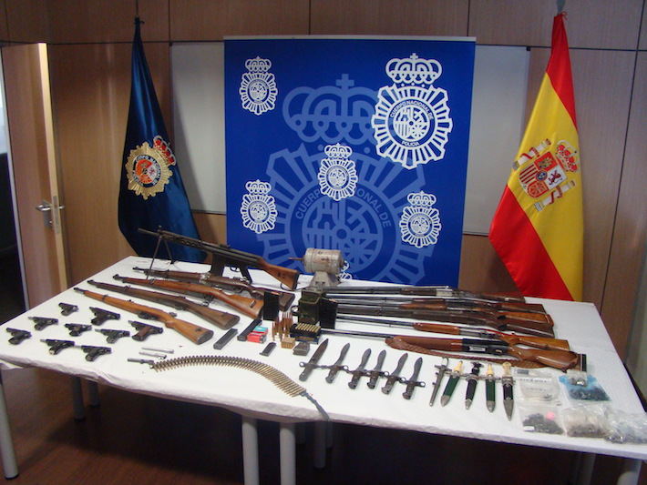 La Policía Nacional detiene a cuatro personas por tráfico ilícito de armas 