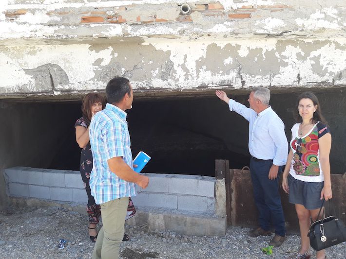 El PP reitera del peligro de derrumbe de la Rambla de Villanueva a su paso por Torrenueva
