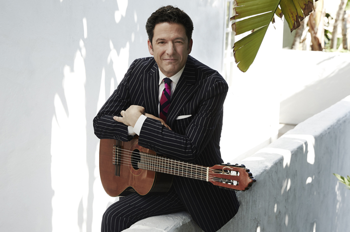 John Pizzarellli abre en Almuñécar la XXX Edición del Festival de Jazz en la Costa