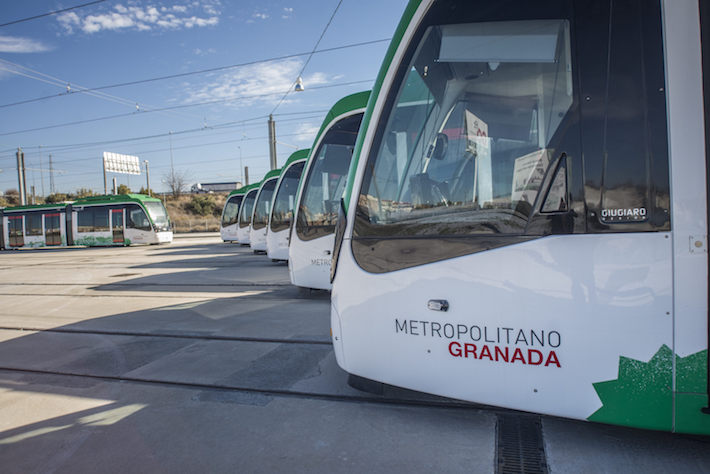 FACUA Granada lamenta que las tarifas del Metro de Granada no den soluciones a la intermodalidad entre medios de transporte