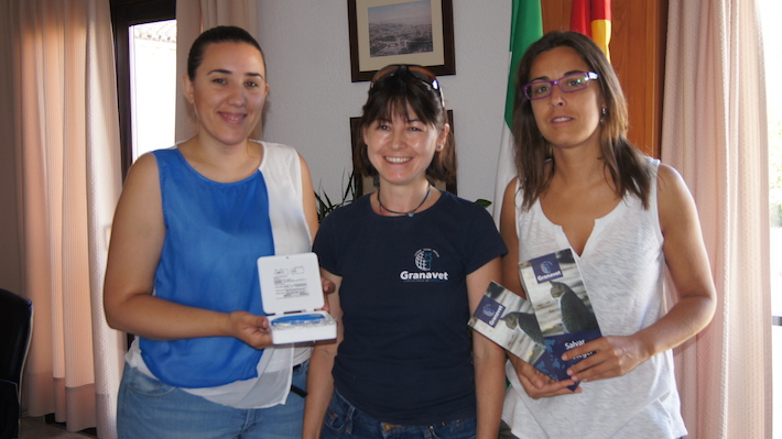 El Ayuntamiento incorpora un lector de microchips para la identificación de perros, gatos y equinos. 