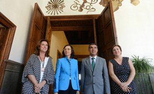 La Junta abona 1,1 millones de euros a abogados y procuradores por la prestación de la justicia gratuita en Granada